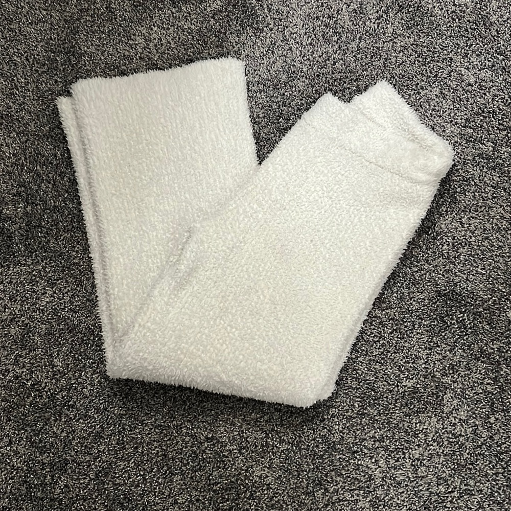 Aerie Fuzzy White Knit Pants